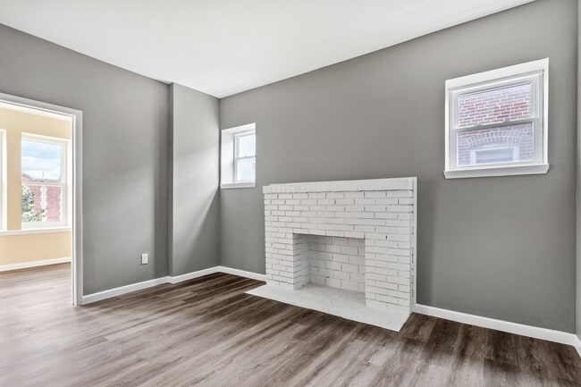 Photo - 5582 Pershing Ave