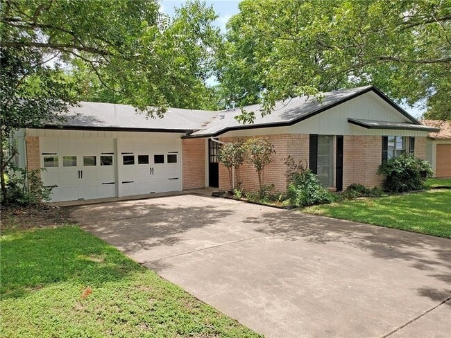 Photo - 6805 Deborah Dr