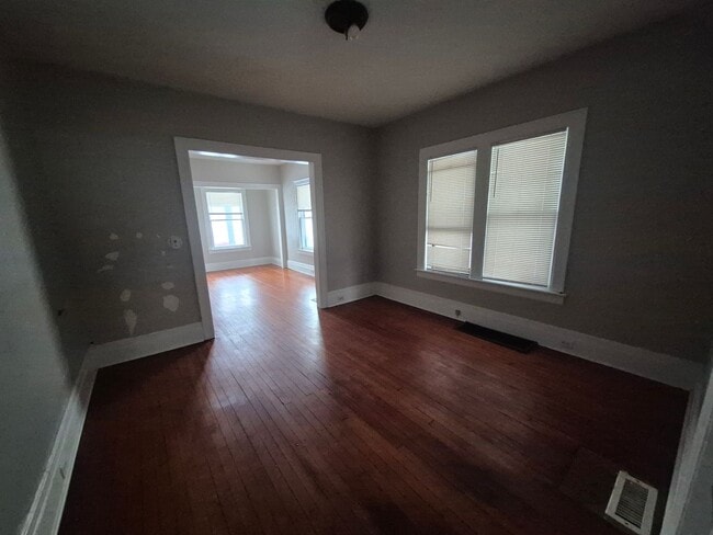 Photo - 1107-1109 South Clinton Unidad 1109