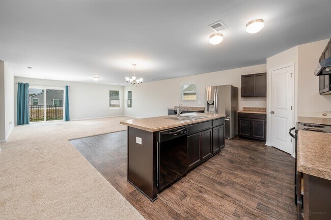 137 Foxford Dr