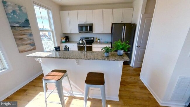 801 Mapleton Ave Unit 1