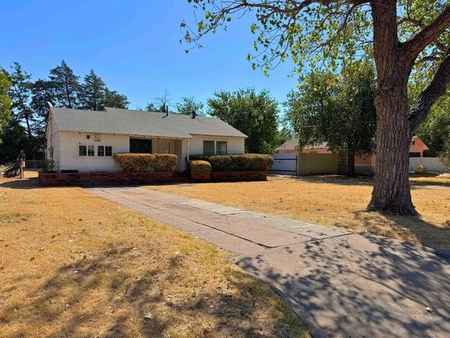 Photo - 1113 Harlan Ave
