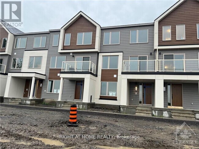 Photo - 26 Limnos Ln