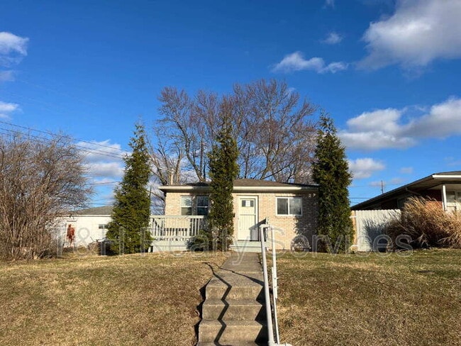 Building Photo - 333 N 7th Ave