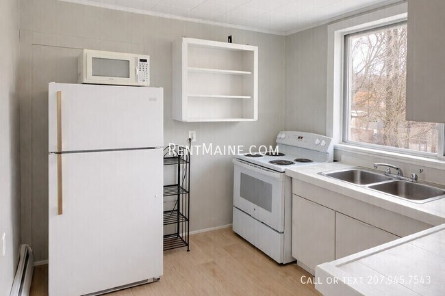 Photo - 254 Elm St Unit 2