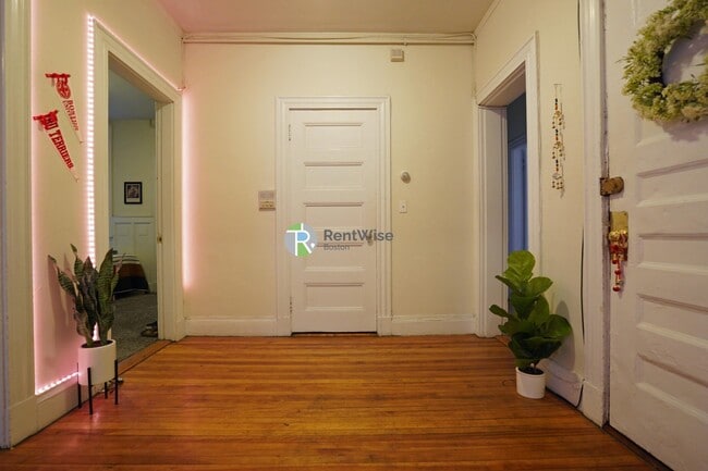 Photo - 72 Gardner St Unit D1