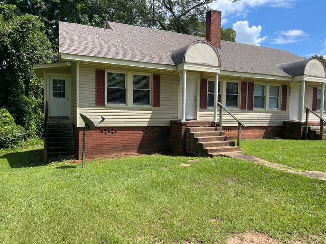 Building Photo - Samford Ave Duplex Available!