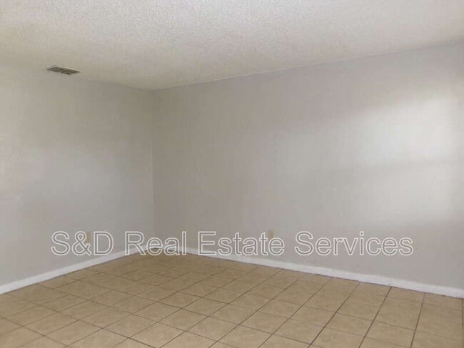 Building Photo - 3019 Allred Dr Unit A