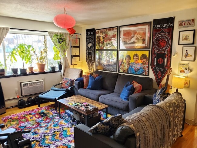 Building Photo - 245 Kelton St Unit 24