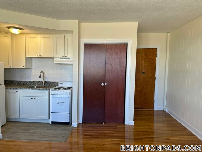 Photo - 168 N Beacon St Unit 21