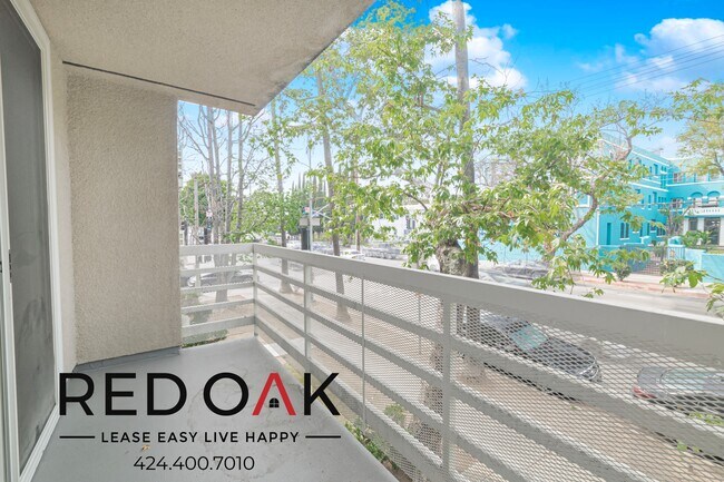 Photo - 6072 Franklin Ave Unit 101