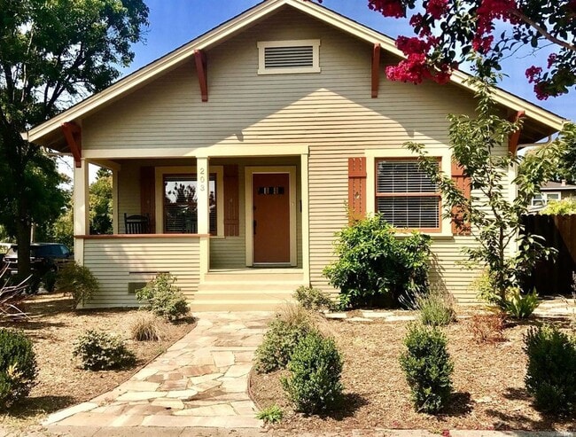 Photo - 203 Benton St House