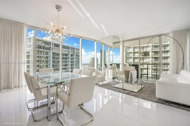 Building Photo - 495 Brickell Ave Unit 4710
