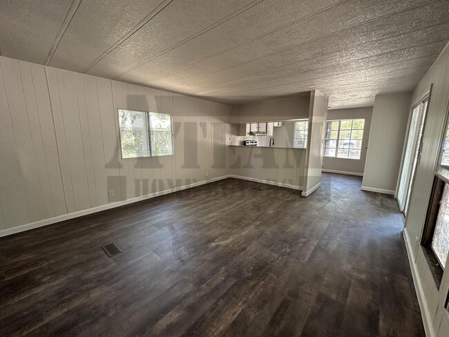 Photo - Cozy 2 Bedroom 1 Bathroom Home