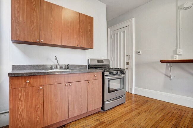 Photo - 33-35 Howe Street