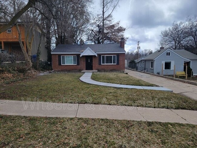 Building Photo - 1415 23rd St Rental