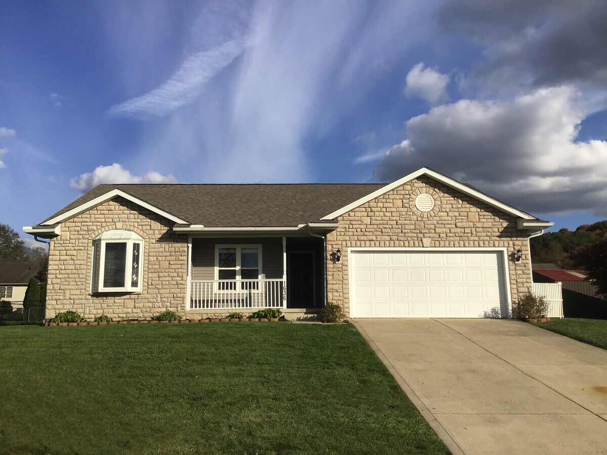 Photo - 1636 Abby Dr House