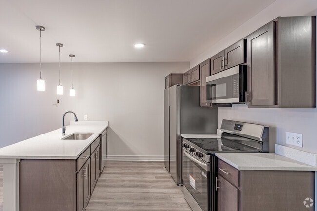 1BR, 1BA - 956SF - Kitchen - Theo's Place