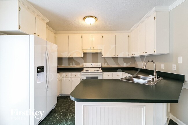 Photo - 126 S Woodstone Dr