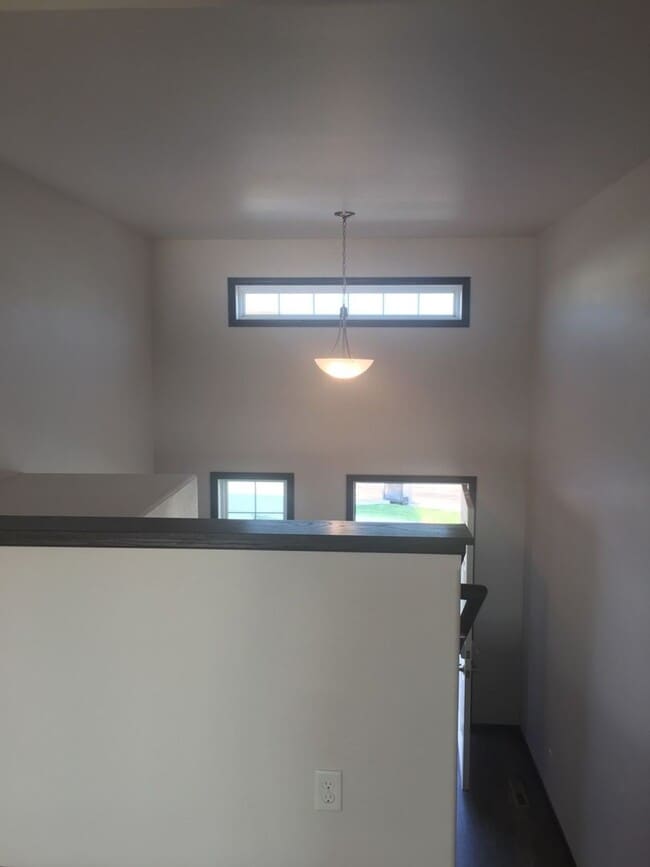 Photo - 3 Bed 2.5 Bath Twin Home