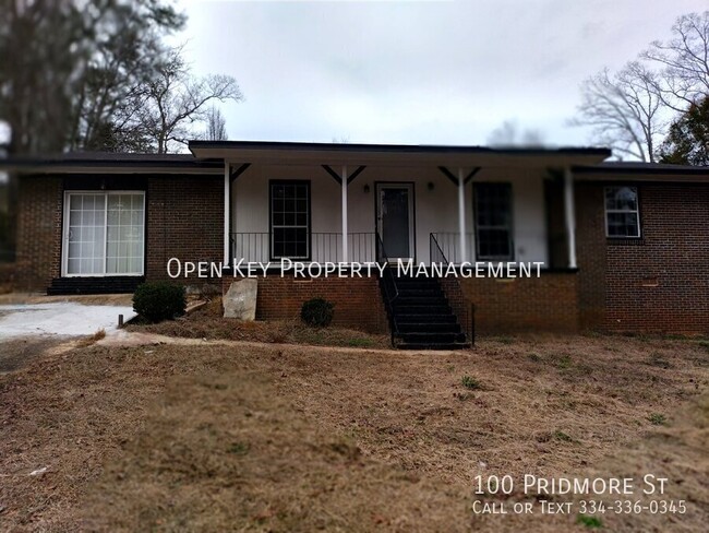 Charming 3-bedroom, 2-bath brick home offe... - Charming 3-bedroom, 2-bath brick home offe...