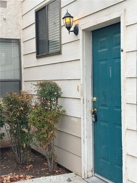 Building Photo - 44466 15th St E Unit 14