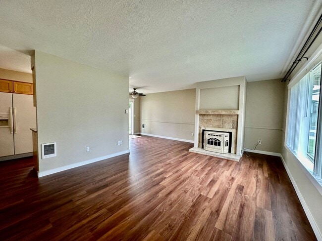 Photo - LF1460-B Unit 1098