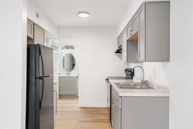 Photo - 3111 W Greenwood St Unit 10