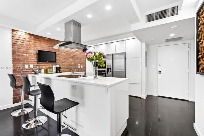 Photo - 500 Three Islands Boulevard Unit 201