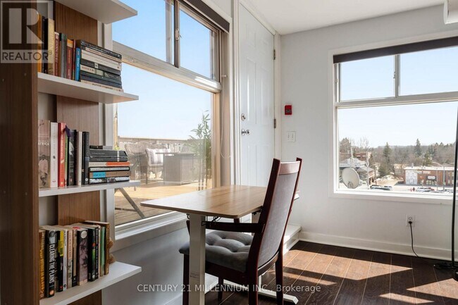 Photo - 166 Broadway Unité 5