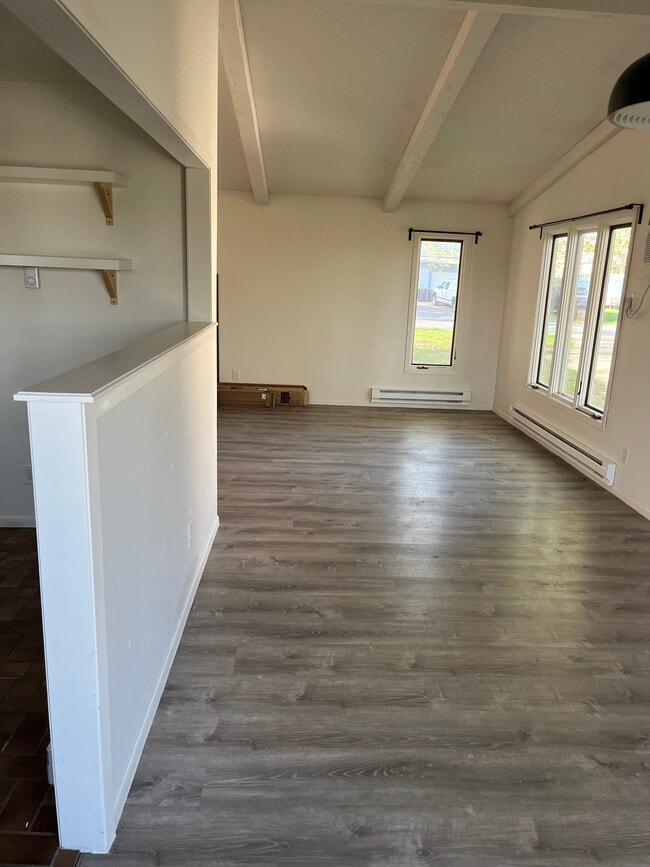 Photo - 127 Hillview Ln