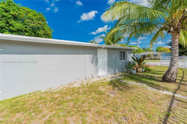 Building Photo - A431 NW 184th Dr Rental