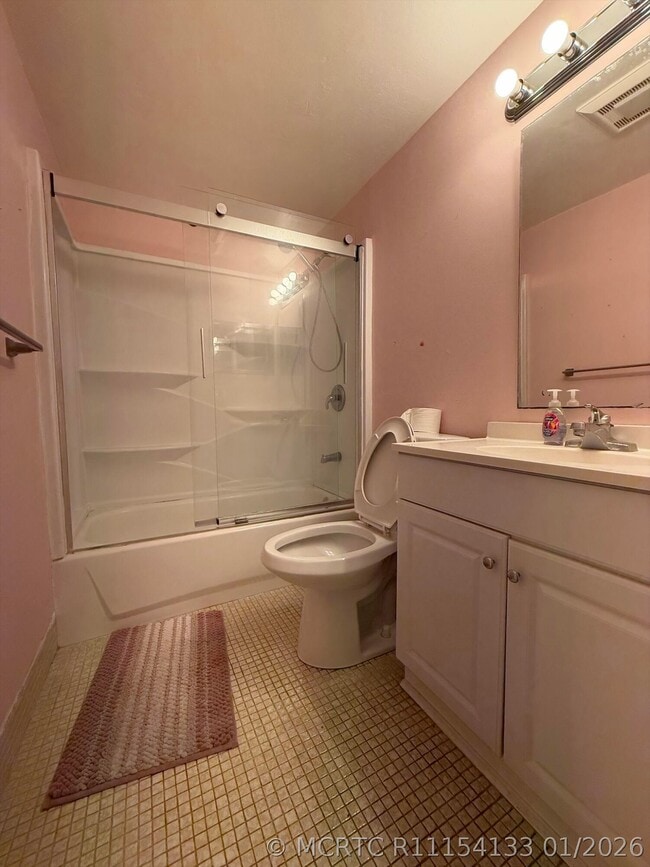Photo - 70 Easthampton C
