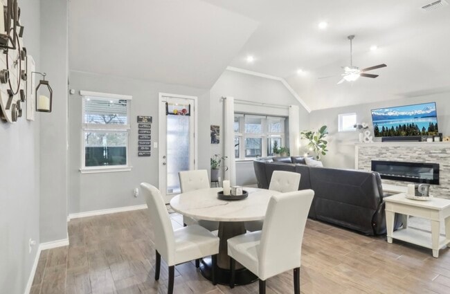 Photo - 8302 Elander Dr