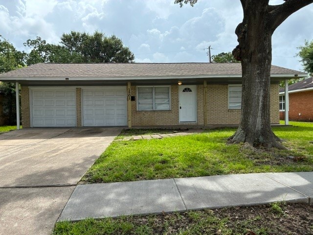 Building Photo - 1805 Thelma Ln