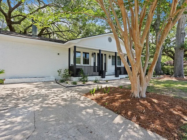 Photo - 1431 Glencoe Dr