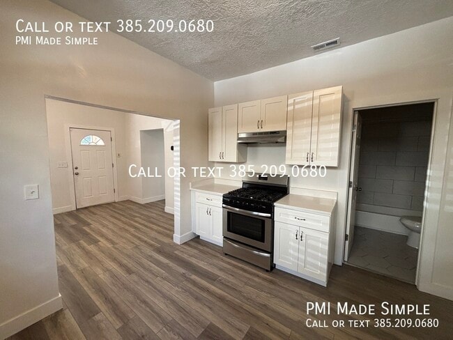 Photo - 558 S Windsor St