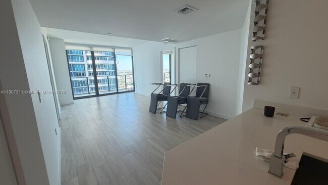 Photo - 1300 S Miami Ave Unit 3809