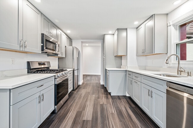 Photo - 318 Laurel St Unit 2