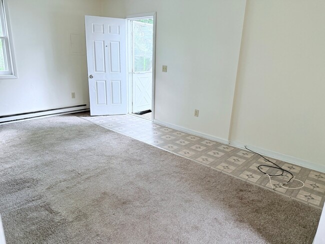 22 Maple Ln Unit 3