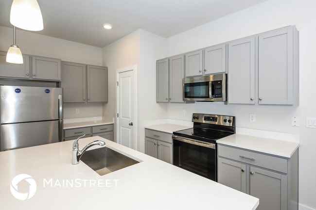 Photo - 305 Whiteheart Dr
