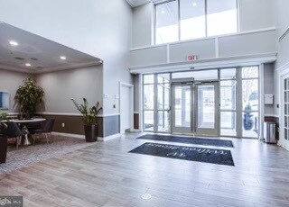 Photo - 2726 Gallows Rd Unidad 110