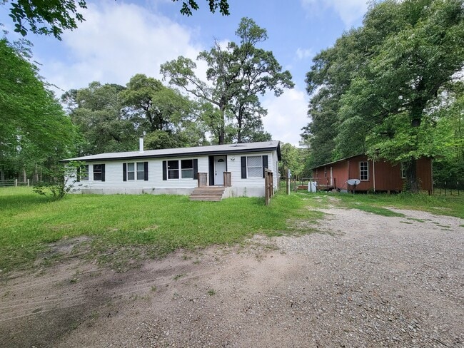 Building Photo - 20284 Forest Woods Ln