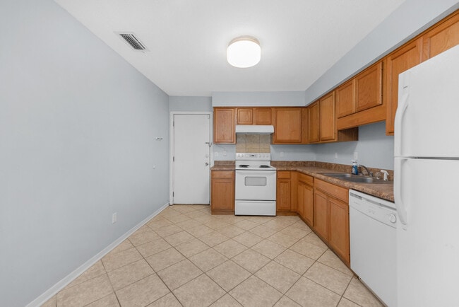 Photo - 10150 Guidy Ln