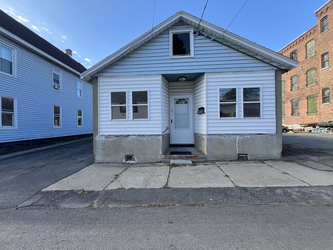 Building Photo - 2 Leonard St