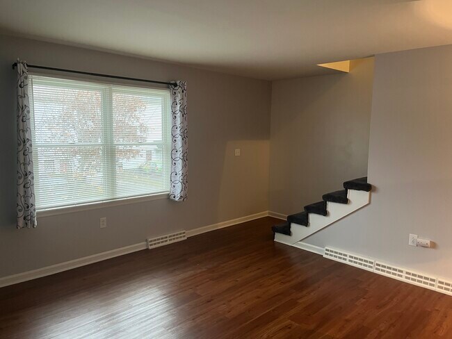 Photo - 109 Hopewell Dr