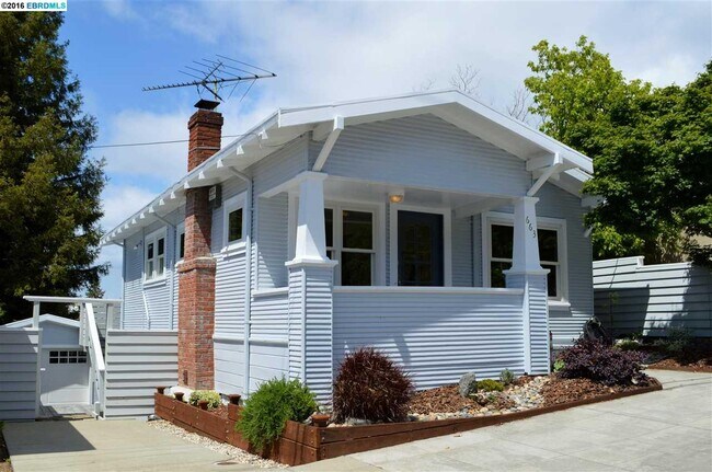 Photo - 663 Fairmount Ave