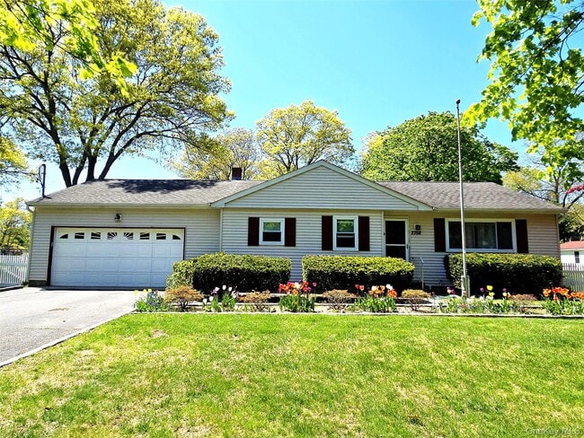 Photo - 2758 N Cedar Ave