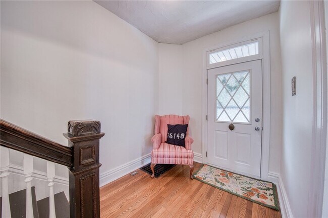 Photo - 911 Nevin Ave