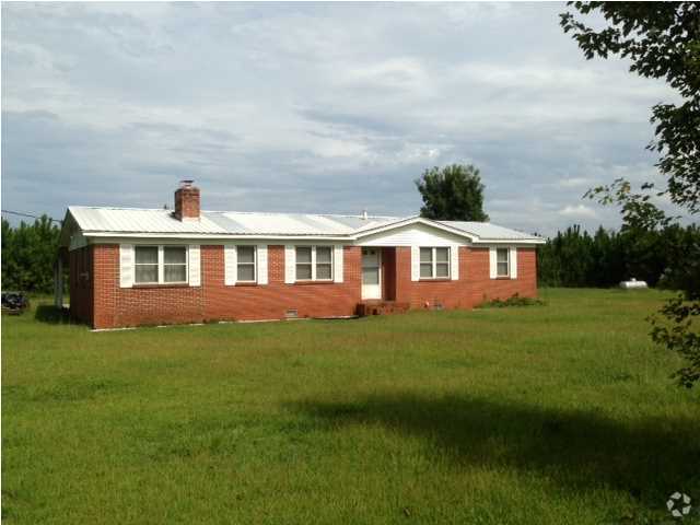 Building Photo - COUNTRY LIVING - ALLENTOWN Rental